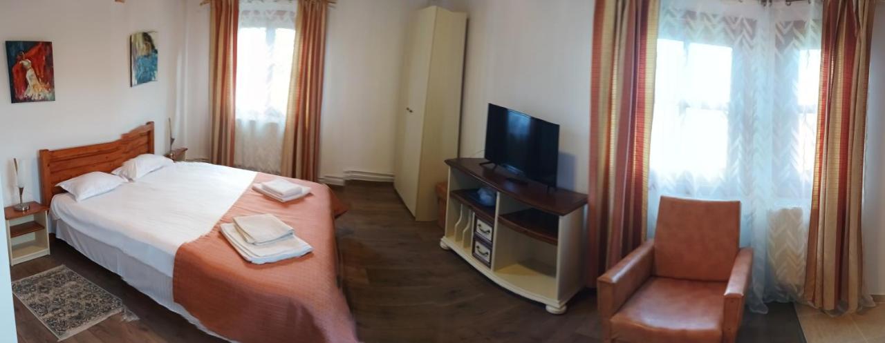Pensiunea Ara Alba Iulia Luaran gambar